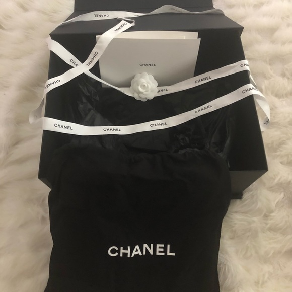 CHANEL Black Quilted Lambskin Leather Flap Handbag Original Iconic - Picture 8 of 9